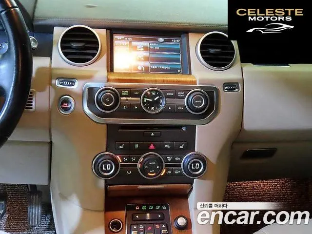 LAND ROVER Discovery 4 3.0 SDV6 SE 2013 — photo 11 sur 24