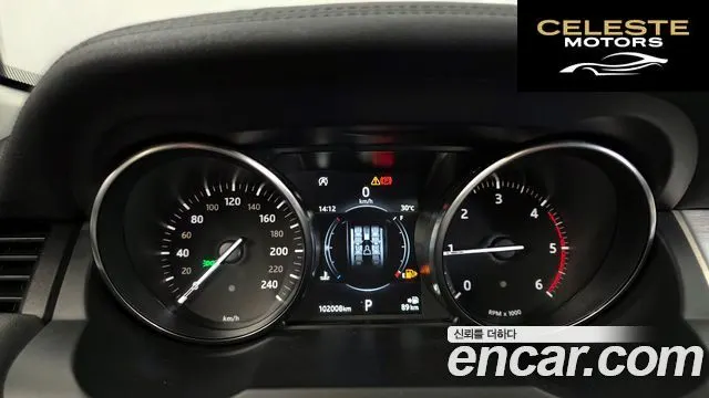 LAND ROVER Range Rover Evoque 2.0 TD4 SE 2018 — photo 11 sur 32