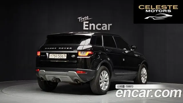 LAND ROVER Range Rover Evoque 2.0 TD4 SE 2018 — photo 2 sur 32