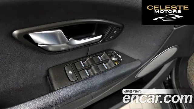 LAND ROVER Range Rover Evoque 2.0 TD4 SE 2018 — photo 27 sur 32
