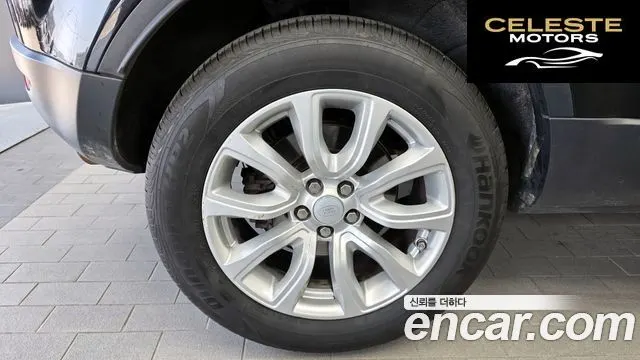 LAND ROVER Range Rover Evoque 2.0 TD4 SE 2018 — photo 5 sur 32