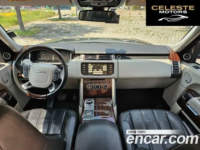 LAND ROVER Range Rover 44.4 SDV8 Vogue SE 2015 — photo 15 sur 26