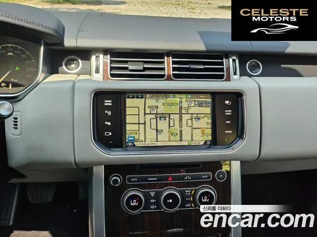 LAND ROVER Range Rover 44.4 SDV8 Vogue SE 2015 — photo 16 sur 26