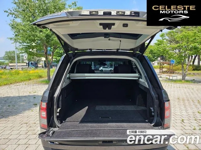 LAND ROVER Range Rover 44.4 SDV8 Vogue SE 2015 — photo 8 sur 26