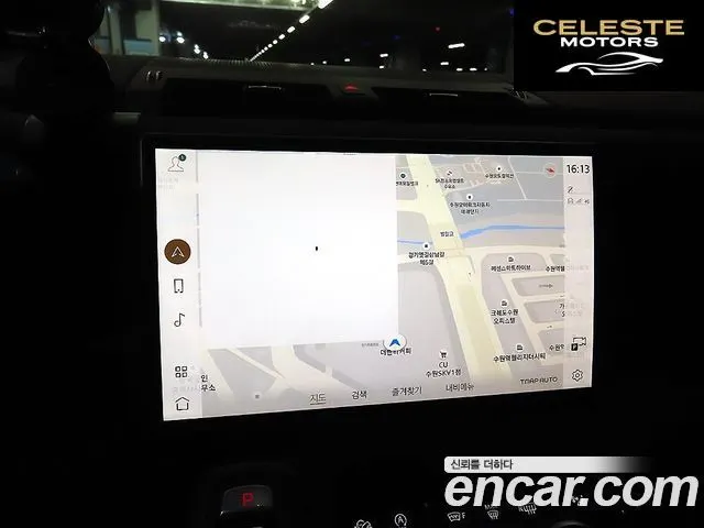 LAND ROVER Defender (L663) 130 P400 2025 — photo 13 sur 26