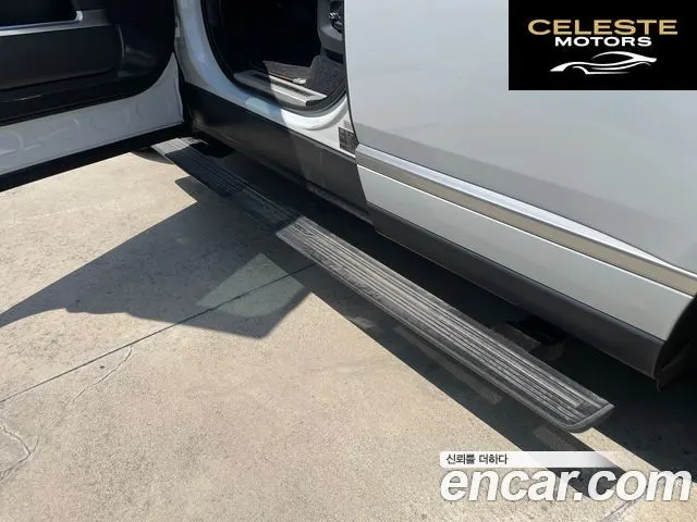 LAND ROVER Range Rover 44.4 SDV8 AB 2017 — photo 19 sur 26
