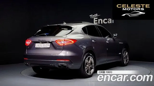 MASERATI Levante 3.0 AWD Gran Sport 2018 — photo 2 sur 20