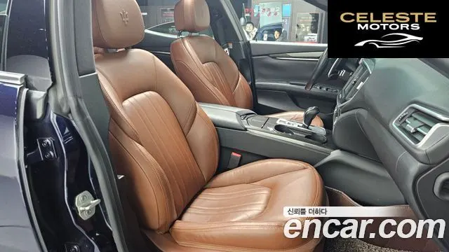 MASERATI Ghibli 3.0 2015 — photo 11 sur 20