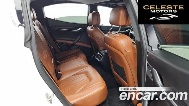 MASERATI Ghibli 3.0 2015 — photo 12 sur 20