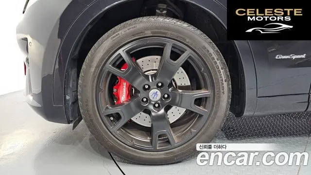 MASERATI Levante 3.0 AWD Gran Sport 2019 — photo 5 sur 20