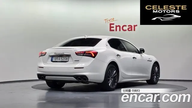 MASERATI Ghibli 2.0 GT 2022 — photo 2 sur 20
