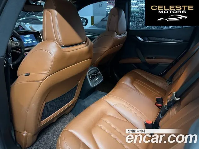 MASERATI Ghibli 3.0 2017 — photo 11 sur 26