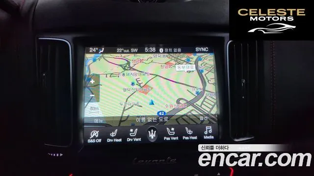 MASERATI Levante 3.8 Trofeo 2020 — photo 14 sur 26