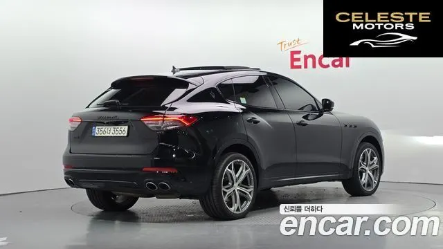 MASERATI Levante 3.0 S AWD Gran 2019 — photo 2 sur 20