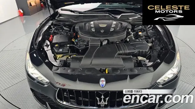 MASERATI Ghibli 3.0 2015 — photo 6 sur 26