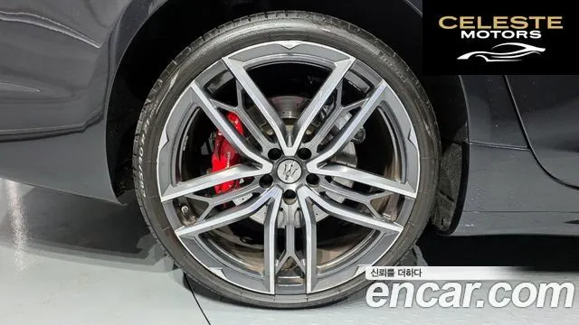 MASERATI QuattroQ4 Modena 2023 — photo 5 sur 20
