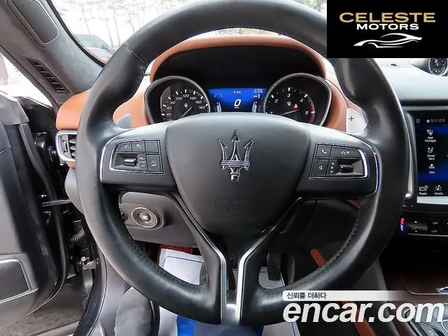 MASERATI Levante 3.0 AWD Gran 2018 — photo 8 sur 26