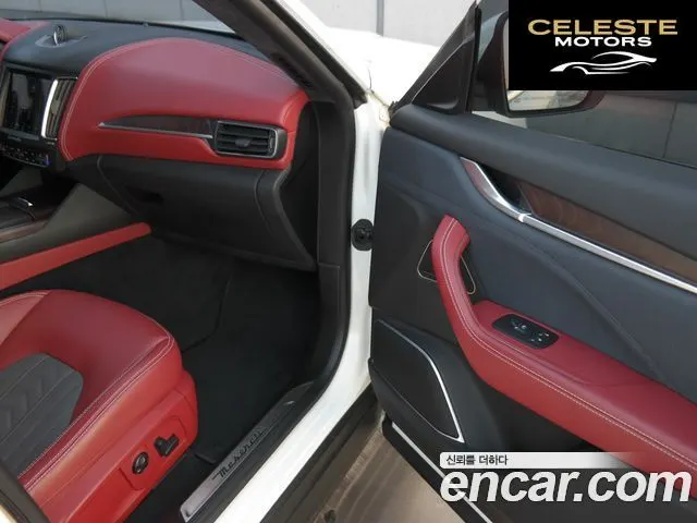 MASERATI Levante 3.0 S AWD Gran 2018 — photo 13 sur 26