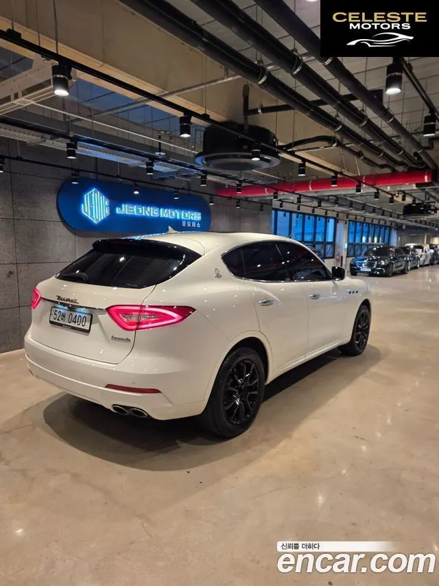 MASERATI Levante 3.0 AWD Luxury 2017 — photo 6 sur 26