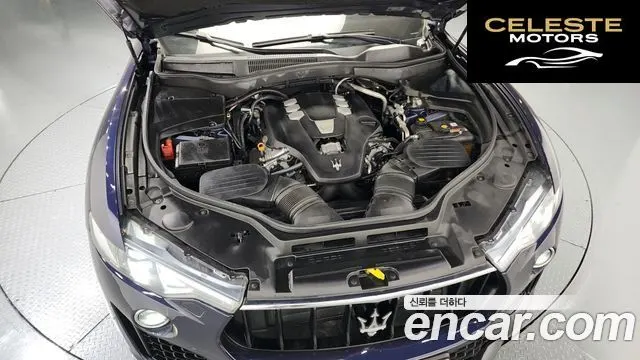 MASERATI Levante 3.0 AWD Gran Sport 2019 — photo 6 sur 20
