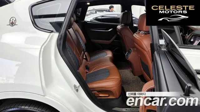 MASERATI Levante 3.0 AWD Gran 2019 — photo 12 sur 26