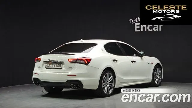MASERATI Ghibli 3.0S Q4 Gran Sport 2019 — photo 2 sur 20