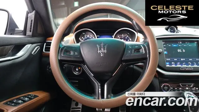 MASERATI Ghibli 3.0 2016 — photo 13 sur 20
