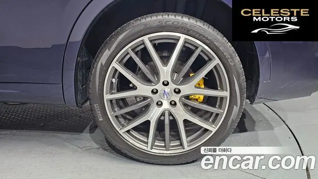 MASERATI Levante 3.0 S AWD Gran Sport 2019 — photo 4 sur 20