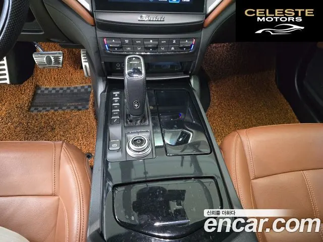 MASERATI Ghibli 3.0S Q4 Gran Sport 2019 — photo 12 sur 26
