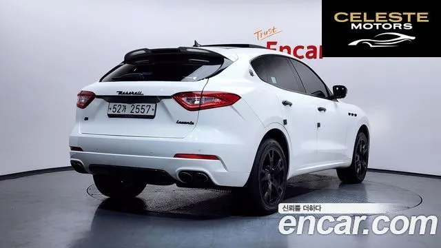 MASERATI Levante 3.0 AWD Gran Sport 2018 — photo 2 sur 20