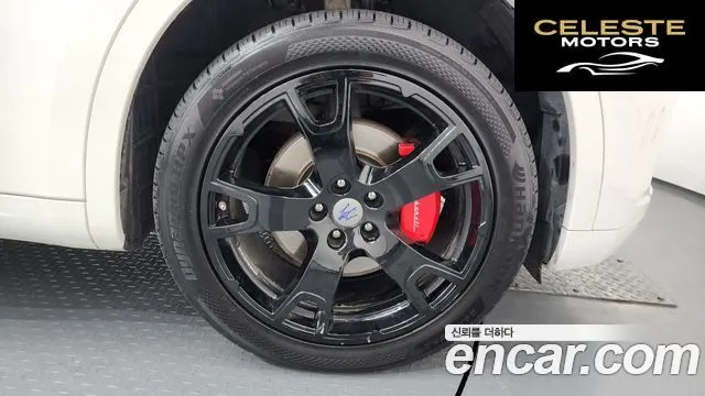 MASERATI Levante 3.0 AWD Gran Sport 2018 — photo 5 sur 20