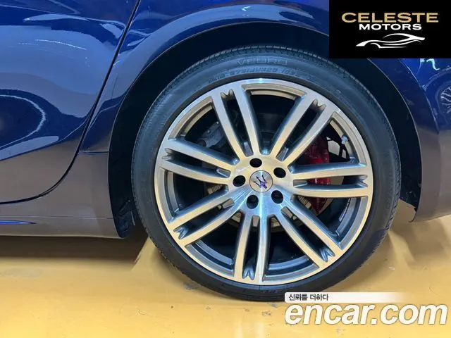 MASERATI Ghibli 3.0S Q4 Gran Sport 2019 — photo 8 sur 26