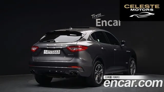 MASERATI Levante 3.0 AWD Sport 2017 — photo 2 sur 20