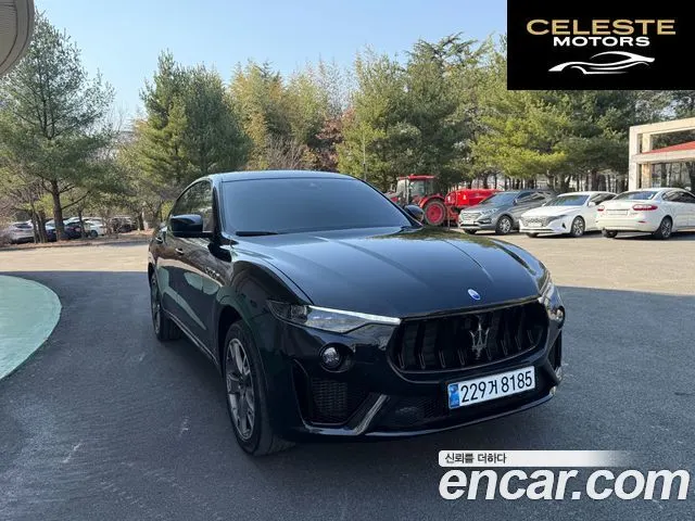 MASERATI Levante 3.0 AWD Gran 2020 — photo 2 sur 26