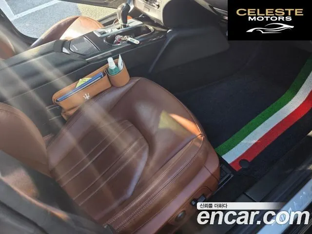 MASERATI Ghibli 3.0 2015 — photo 11 sur 26