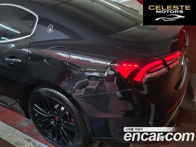 MASERATI Ghibli 3.0 2015 — photo 19 sur 26