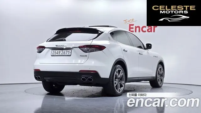 MASERATI Levante 3.0 AWD Premium 2017 — photo 2 sur 20