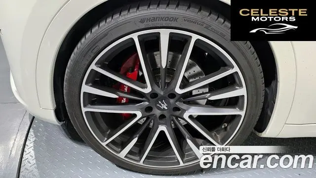 MASERATI Levante 3.0 AWD Gran Sport 2019 — photo 5 sur 20