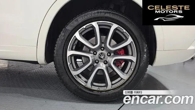 MASERATI Levante 3.0 AWD Gran 2020 — photo 5 sur 20