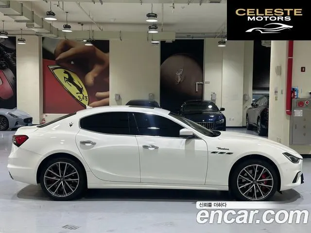 MASERATI Ghibli 3.0S Q4 Modena 2023 — photo 3 sur 24