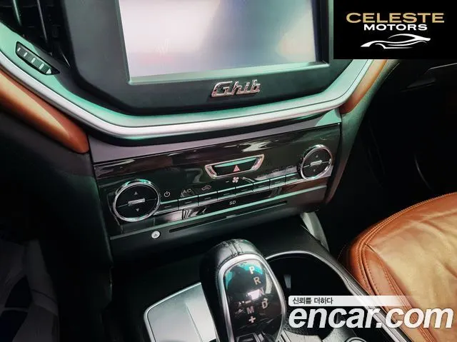 MASERATI Ghibli 3.0 2014 — photo 12 sur 26