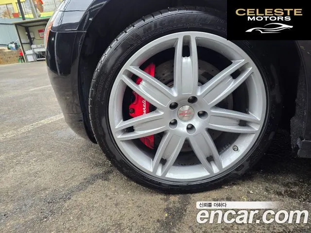 MASERATI QuattroGTS 3.8 V8 2015 — photo 5 sur 26