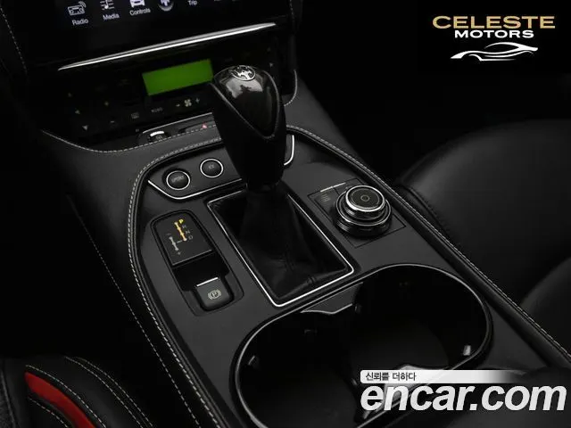 MASERATI Gran Turismo 4.7 Sport 2019 — photo 9 sur 26