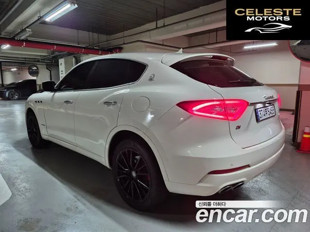 MASERATI Levante 3.0 AWD Gran 2019 — photo 2 sur 26