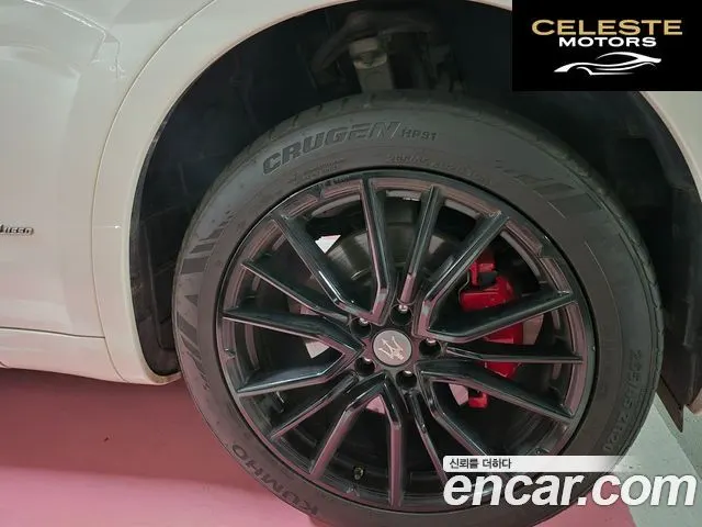 MASERATI Levante 3.0 AWD Gran 2019 — photo 5 sur 26