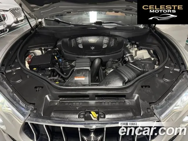 MASERATI Levante 3.0 AWD Gran 2018 — photo 5 sur 26