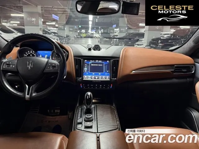 MASERATI Levante 3.0 AWD Gran 2018 — photo 7 sur 26