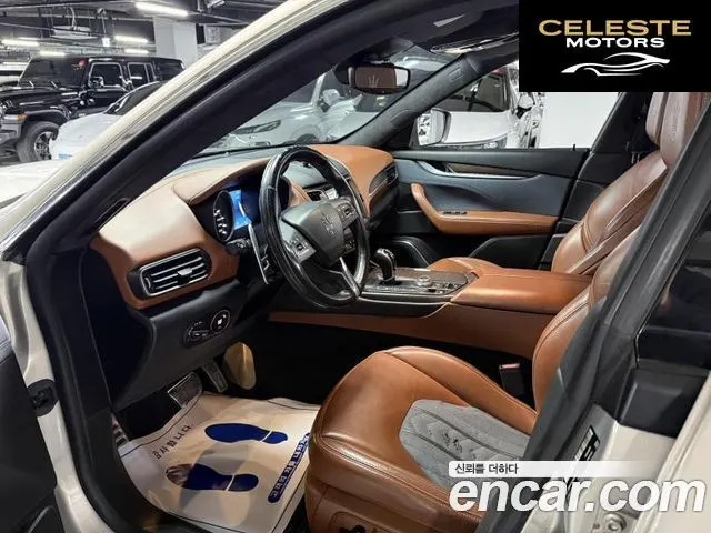 MASERATI Levante 3.0 AWD Gran 2018 — photo 8 sur 26