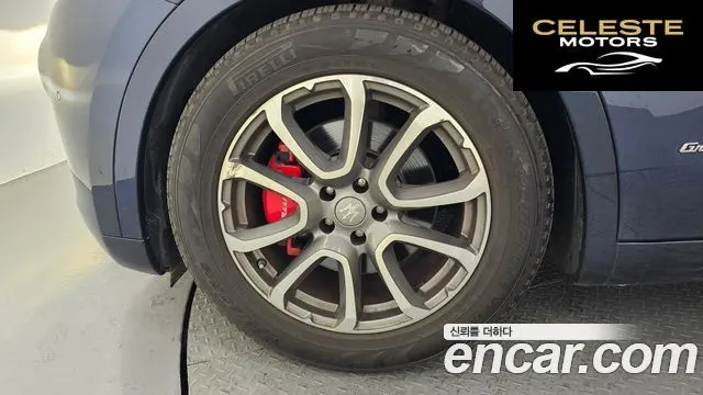 MASERATI Levante 3.0 AWD Gran 2019 — photo 5 sur 20