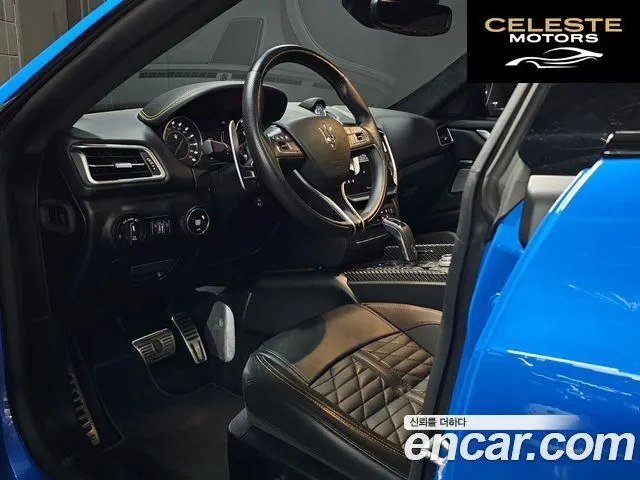MASERATI Ghibli 3.0S Q4 F 2021 — photo 12 sur 26